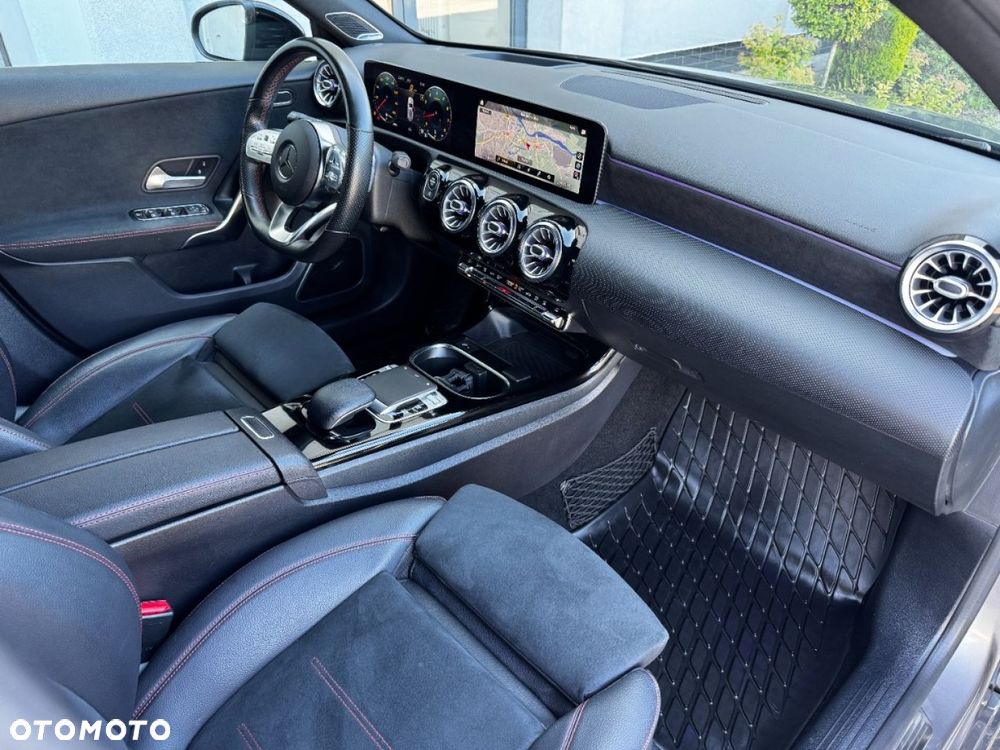 Mercedes-Benz Klasa A 250 7G-DCT AMG Line - 20