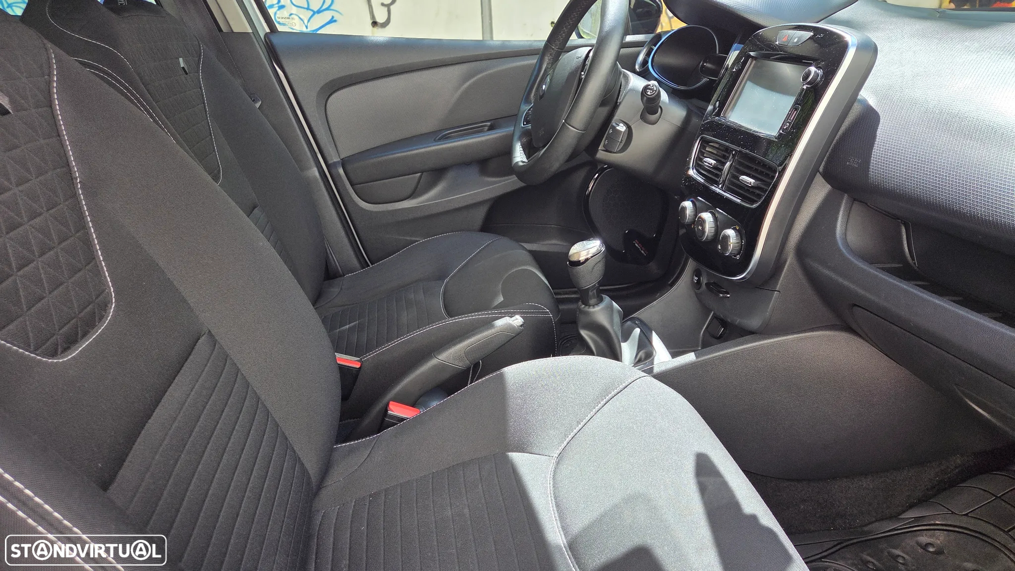 Renault Clio 1.5 dCi Limited - 6