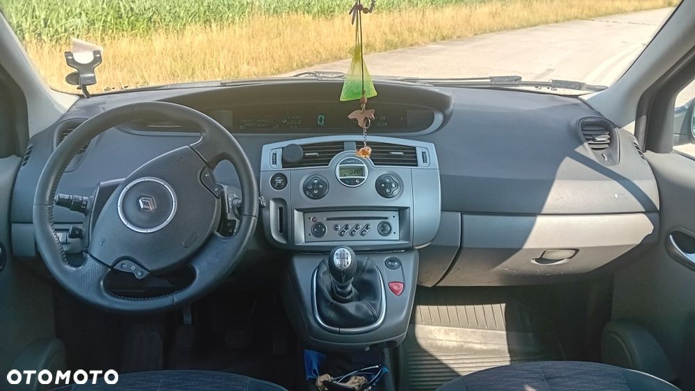 Renault Scenic - 6