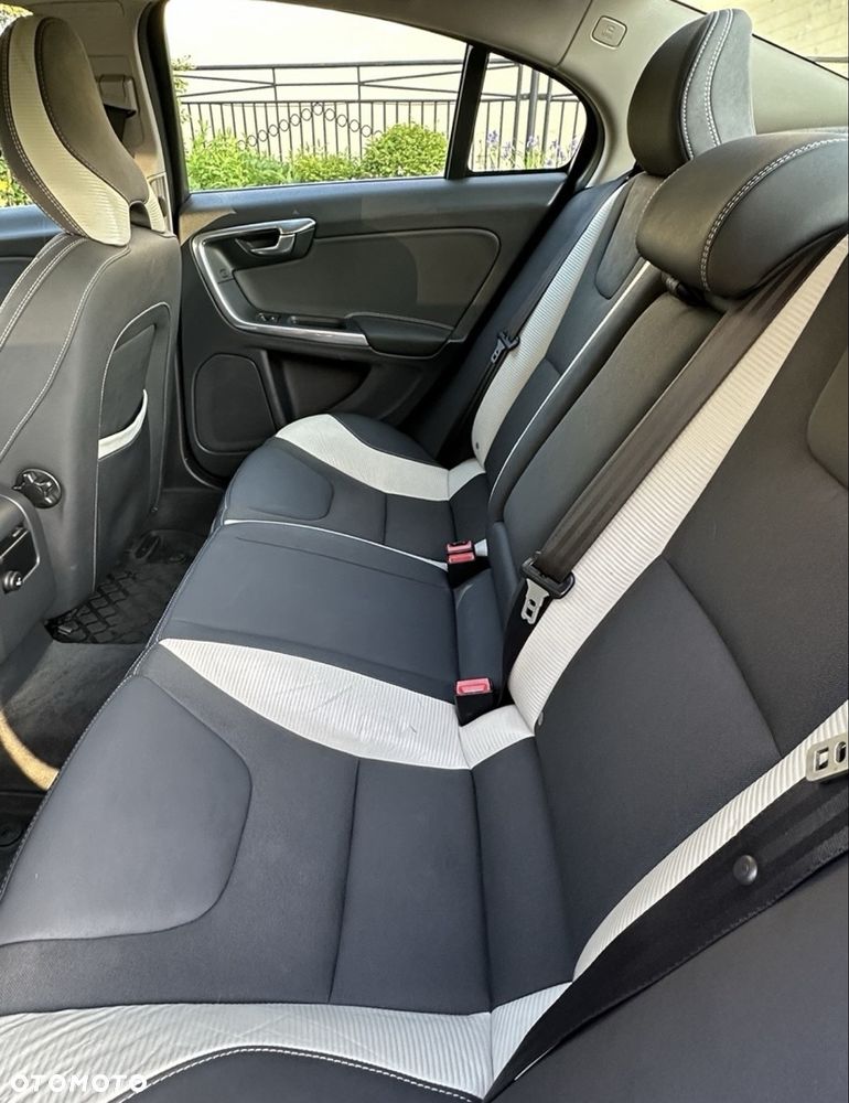 Volvo S60 - 8