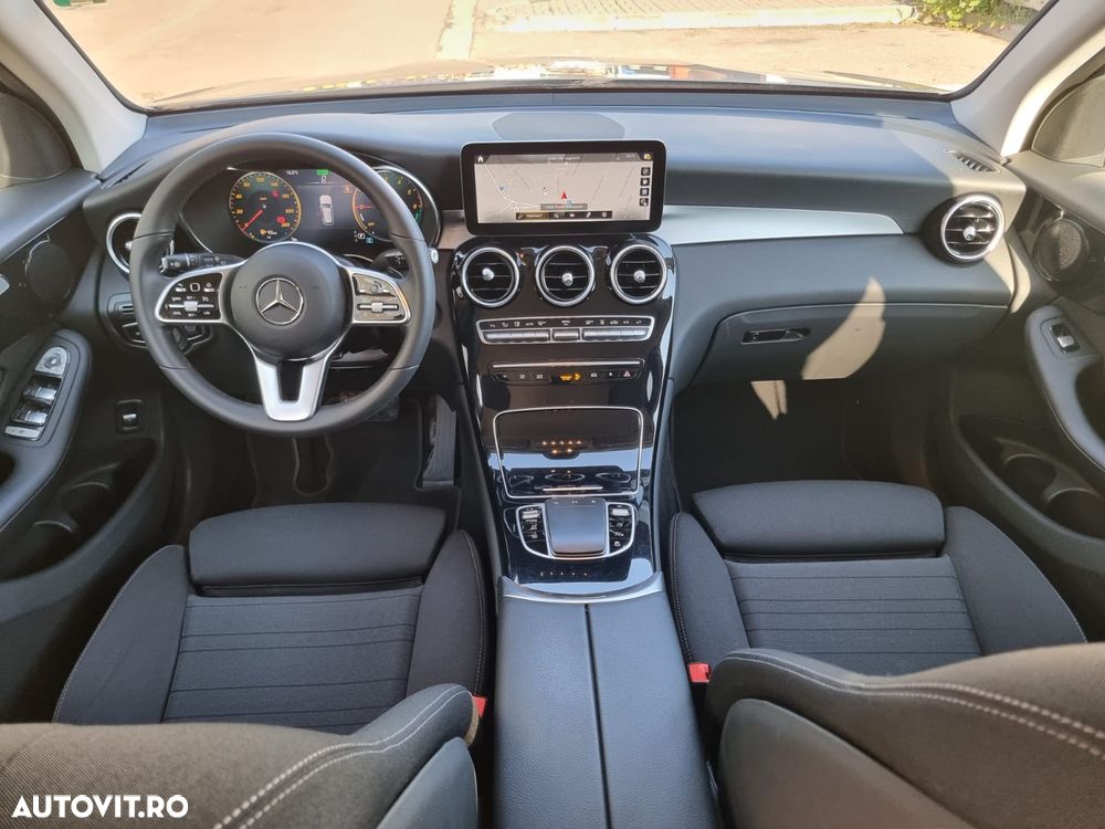 Mercedes-Benz GLC 300 de 4Matic 9G-TRONIC - 9