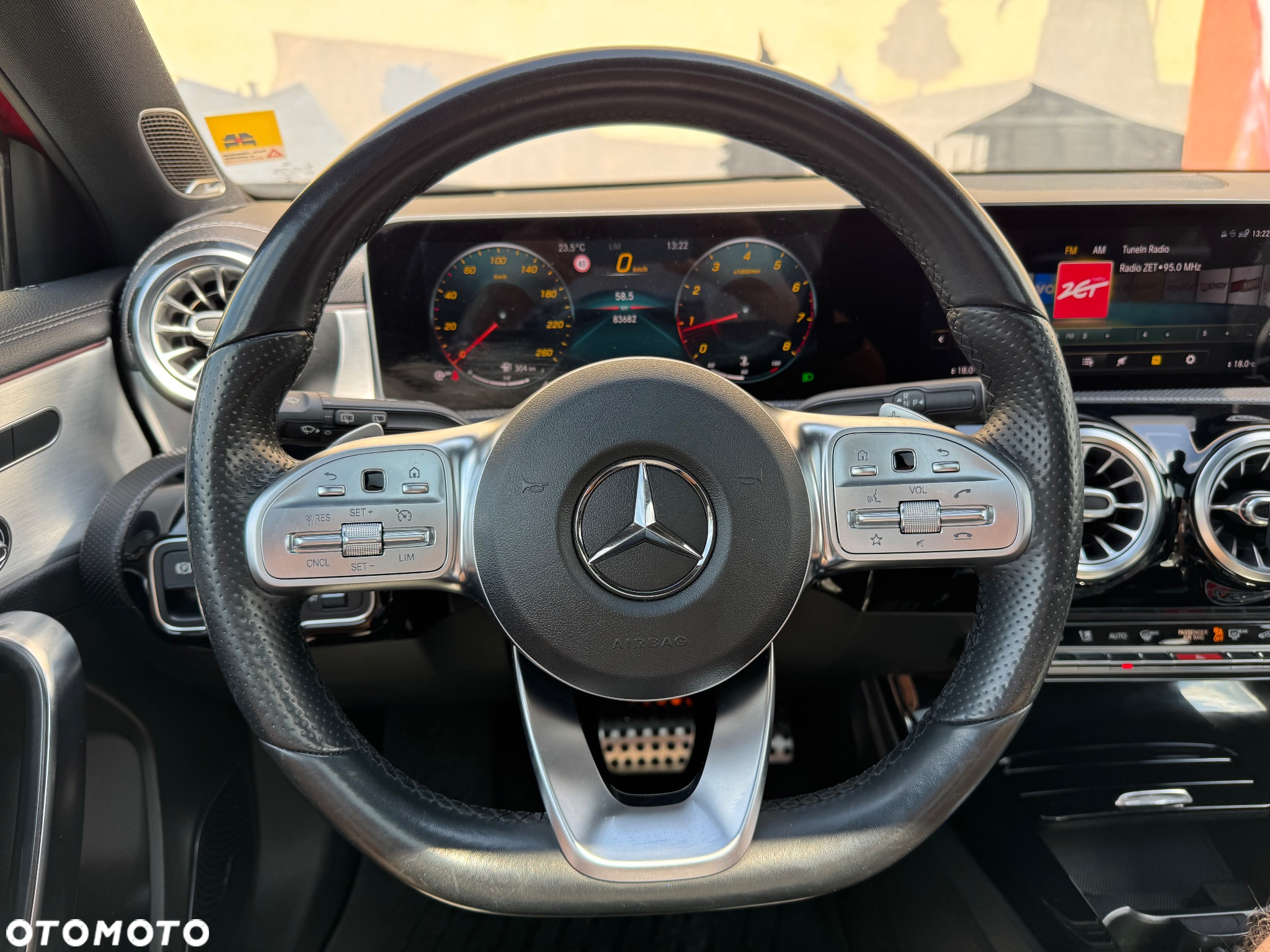 Mercedes-Benz Klasa A 200 AMG Line 7G-DCT - 29