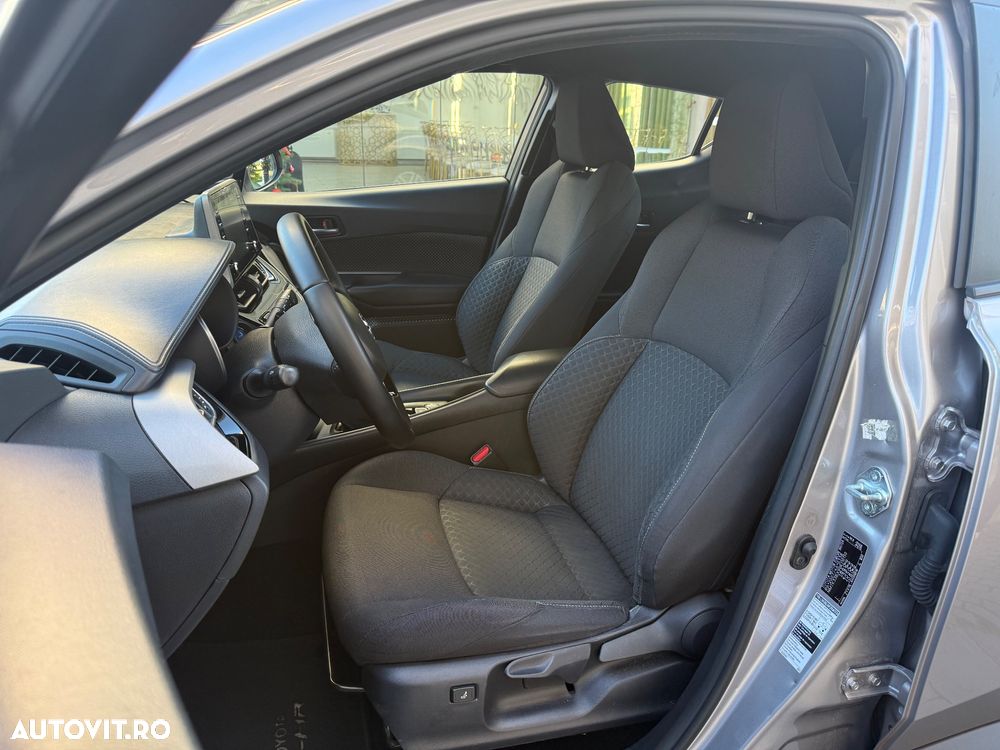 Toyota C-HR Hybrid Business-Edition - 9