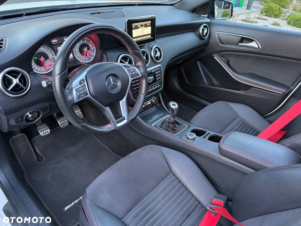 Mercedes-Benz Klasa A 180 AMG Line - 17