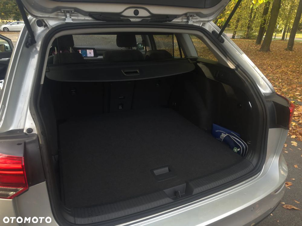 Volkswagen Golf Variant 1.5 eTSI EVO Life DSG - 19