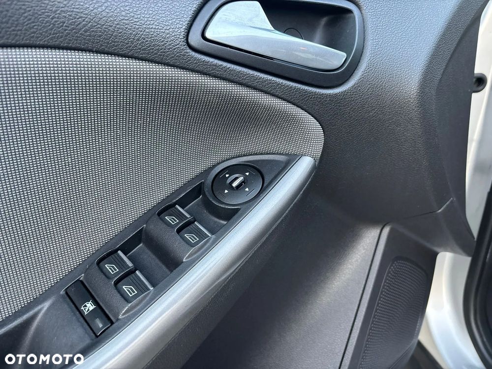 Ford Focus - 18