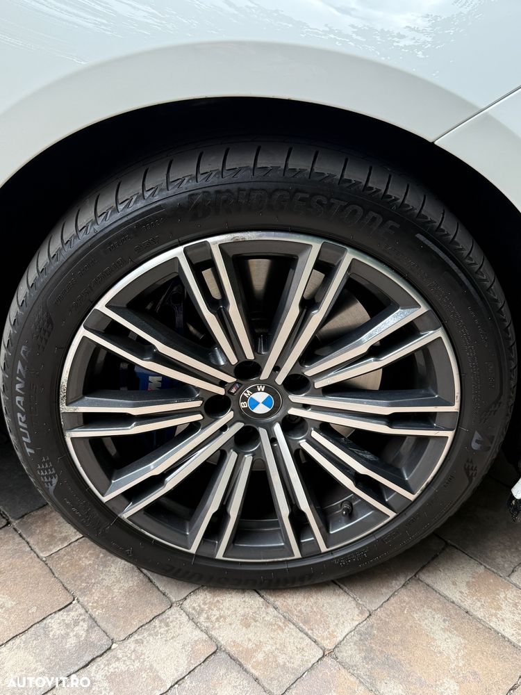 BMW Seria 3 330e Aut. M Sport - 14