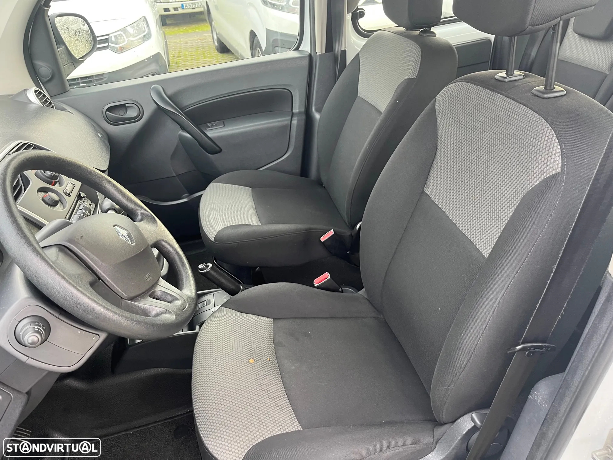 Renault Kangoo Z.E. 33 - 11