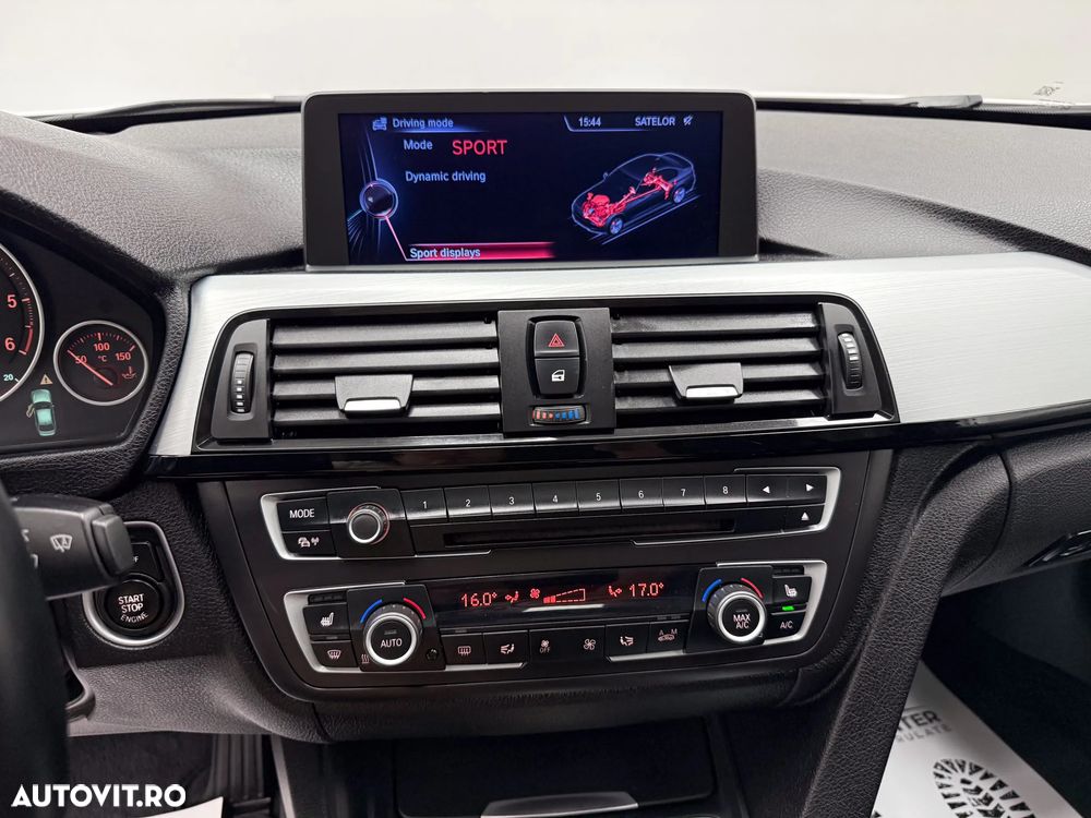 BMW Seria 3 320d Sport Line - 28