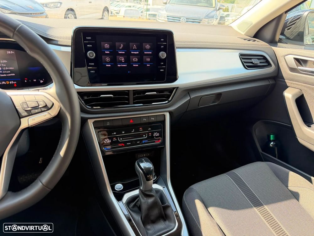 VW T-Roc 1.5 TSI Urban DSG - 13