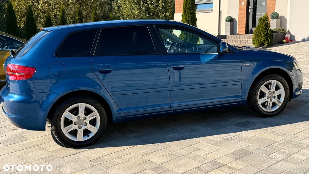 Audi A3 Sportback 1.6 Attraction - 30