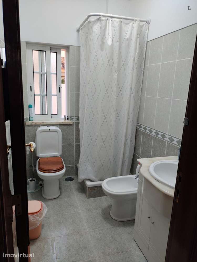 Quarto - localizado em Charneca da Caparica Lisbon - Grande imagem: 4/4