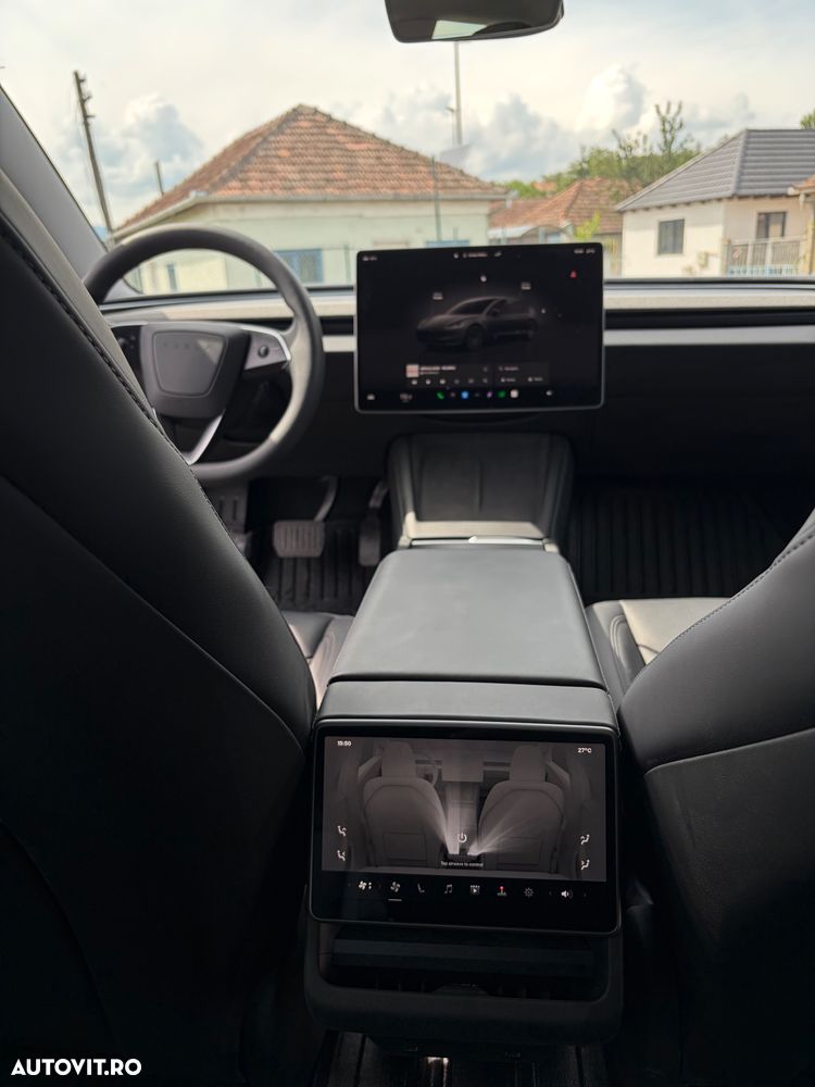 Tesla Model 3 RWD - 10