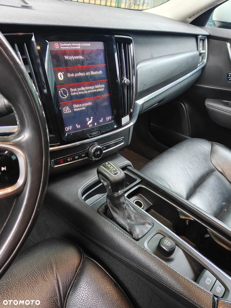 Volvo V90 D3 Momentum - 28