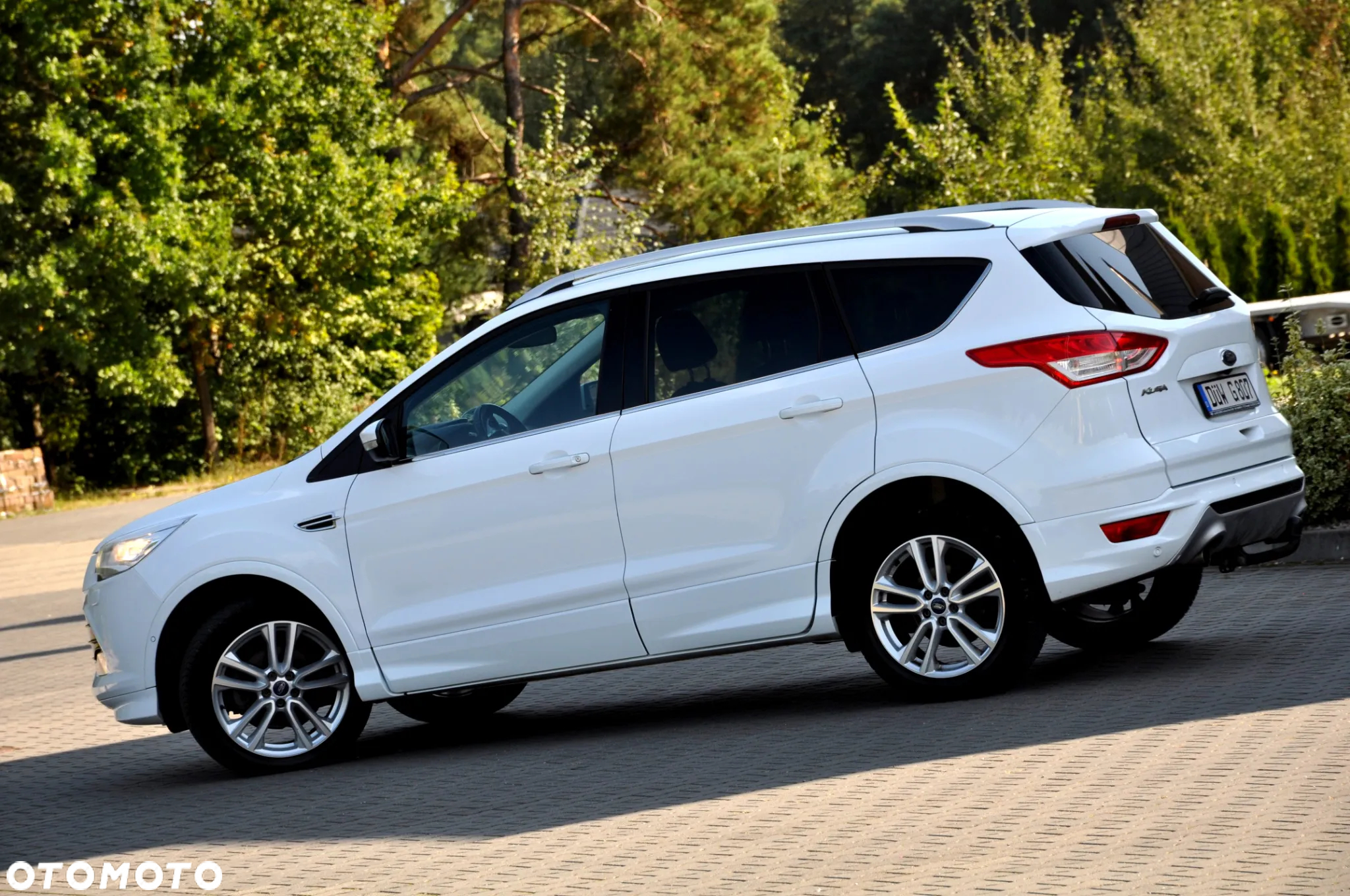 Ford Kuga 1.6 EcoBoost 2x4 Individual - 16