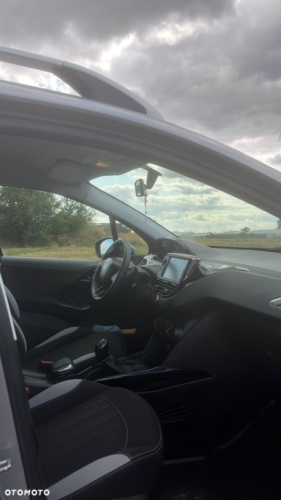 Peugeot 2008 - 7