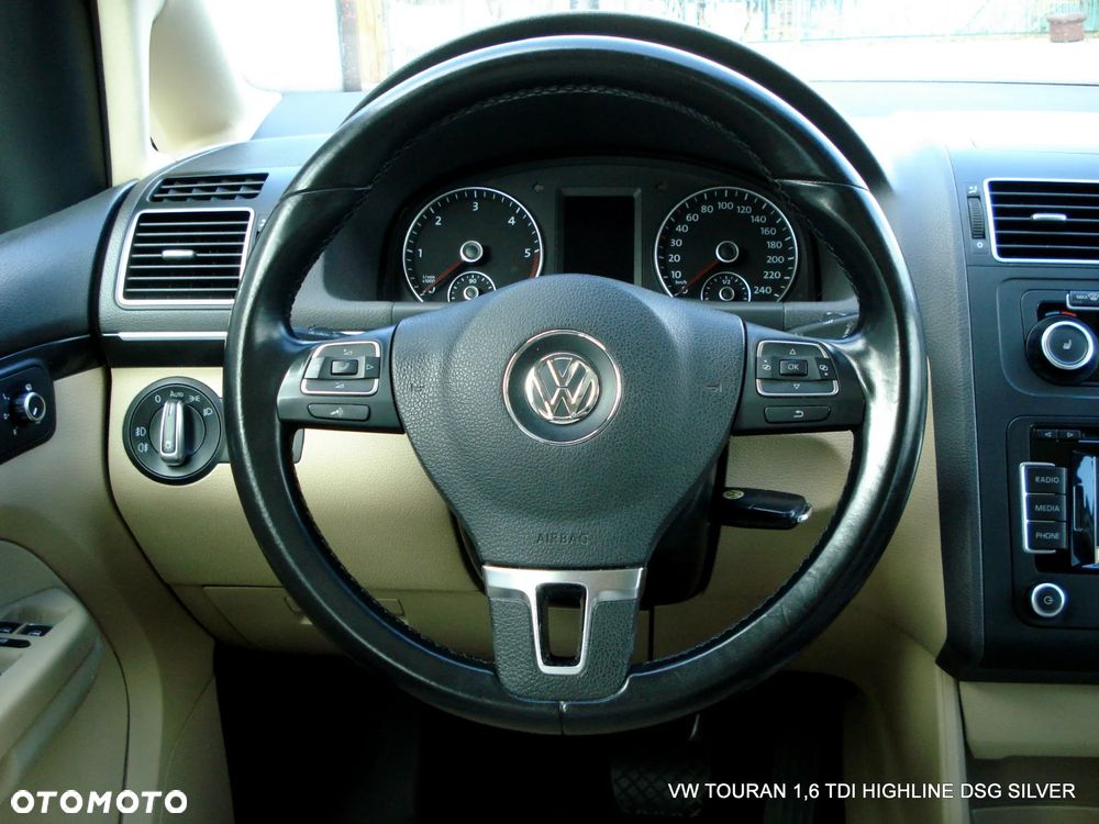 Volkswagen Touran 1.6 TDI DPF BlueMotion Technology DSG Highline - 31