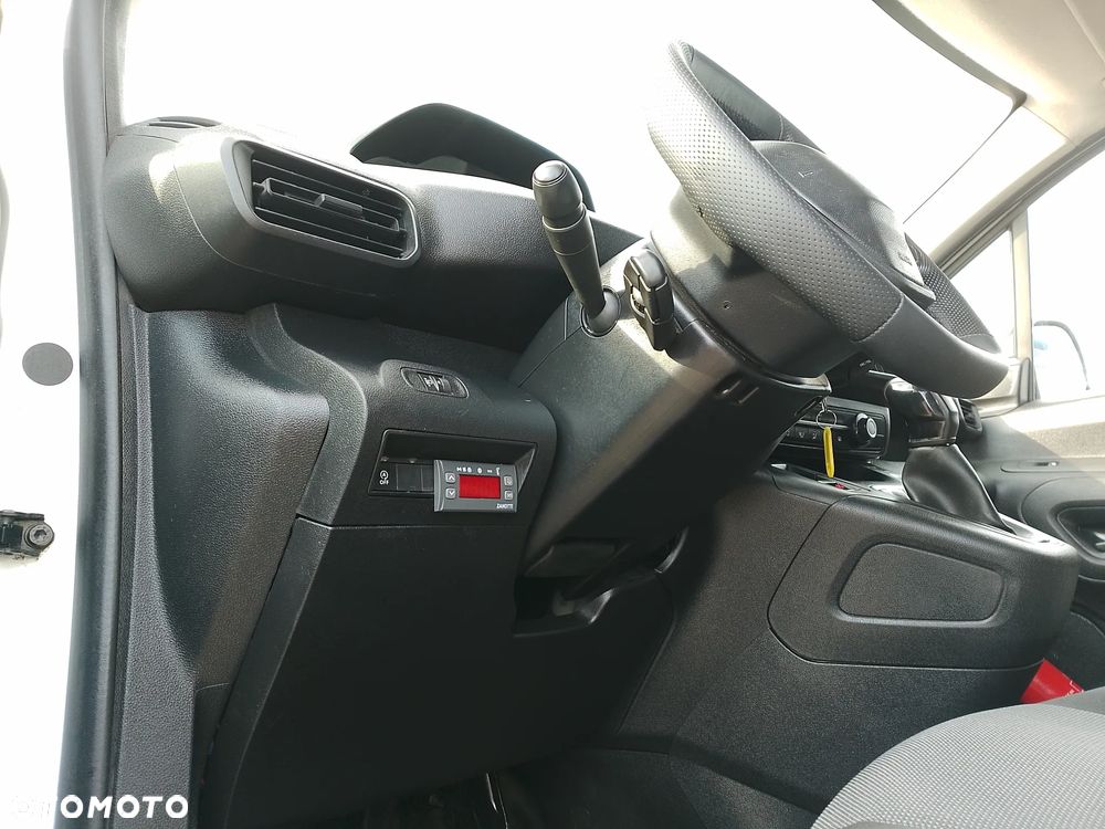 Peugeot Partner Proace Berlingo Combo Doblo L2 Izoterma Chłodnia Salon PL półka Inox 3 osoby - 24