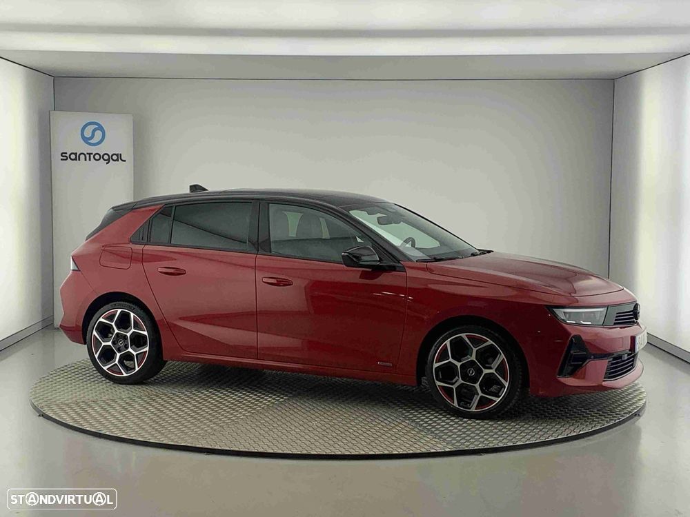 Opel Astra 1.2 T GS Aut. - 1