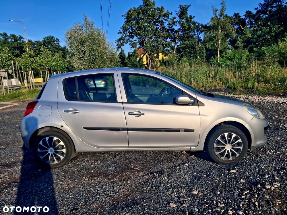 Renault Clio - 5