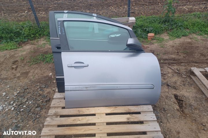 USA FATA DREAPTA Opel Zafira B  [din 2005 pana  2010] seria - 1