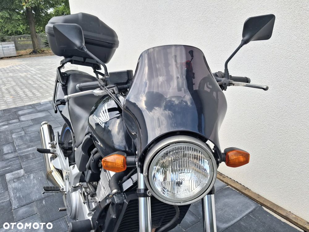 Honda CB - 9