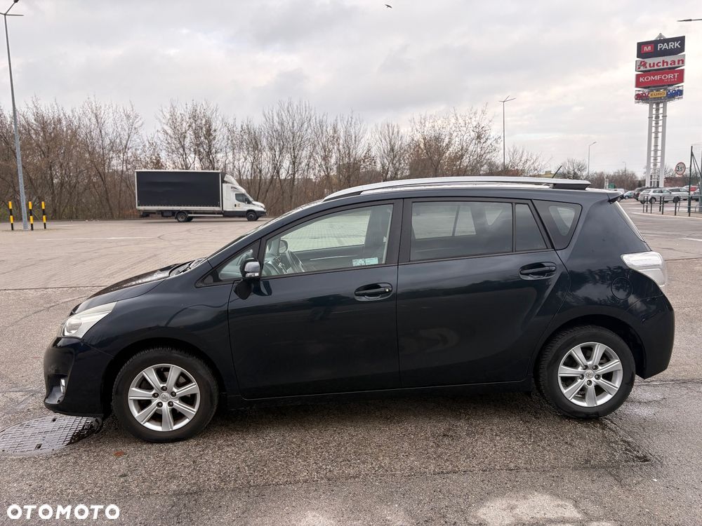 Toyota Verso 1.8 Premium 7os - 6