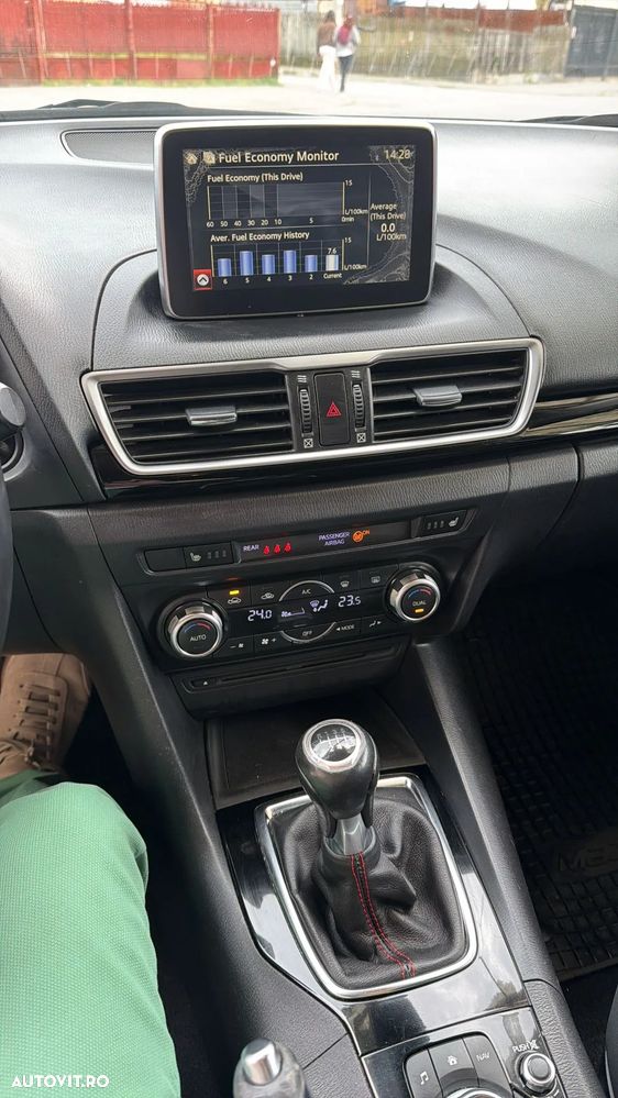 Mazda 3 G100 Challenge - 5