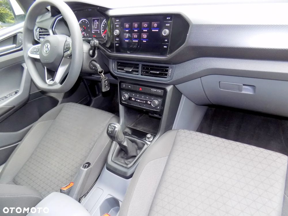 Volkswagen T-Cross - 14