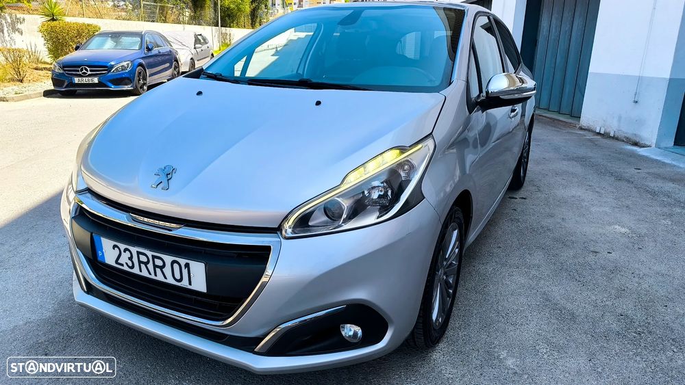 Peugeot 208 1.2 PureTech Style - 31