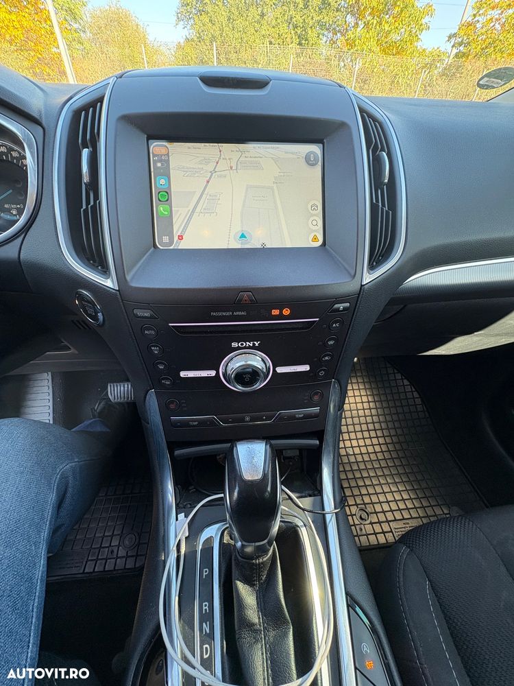 Ford S-Max - 14