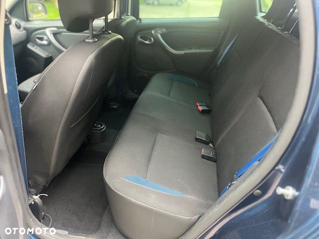 Dacia Duster 1.5 dCi Celebration 4x4 - 17