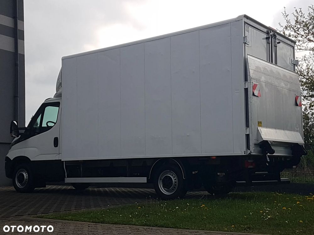 Iveco 35S15 WINDA 8EP KONTENER 4,22x2,11x2,14 DAILY KLIMA KRAJOWY 3,0 - 28