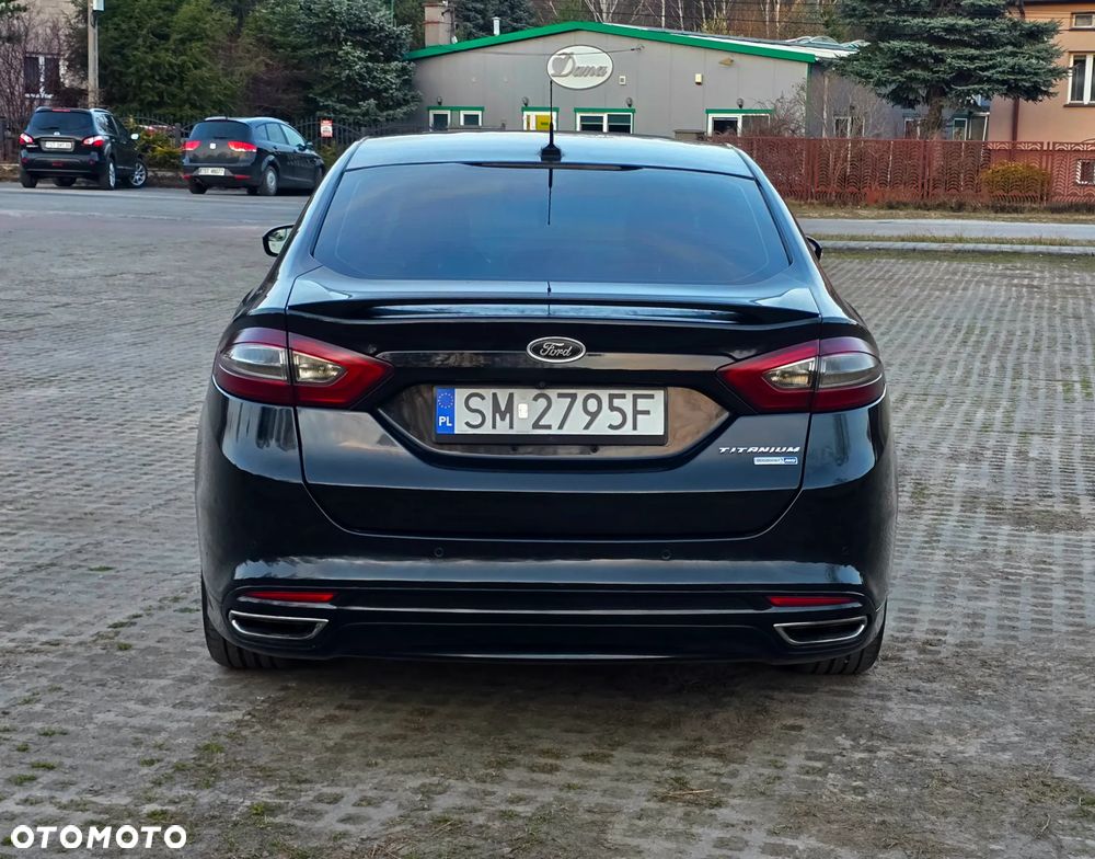 Ford Fusion - 10