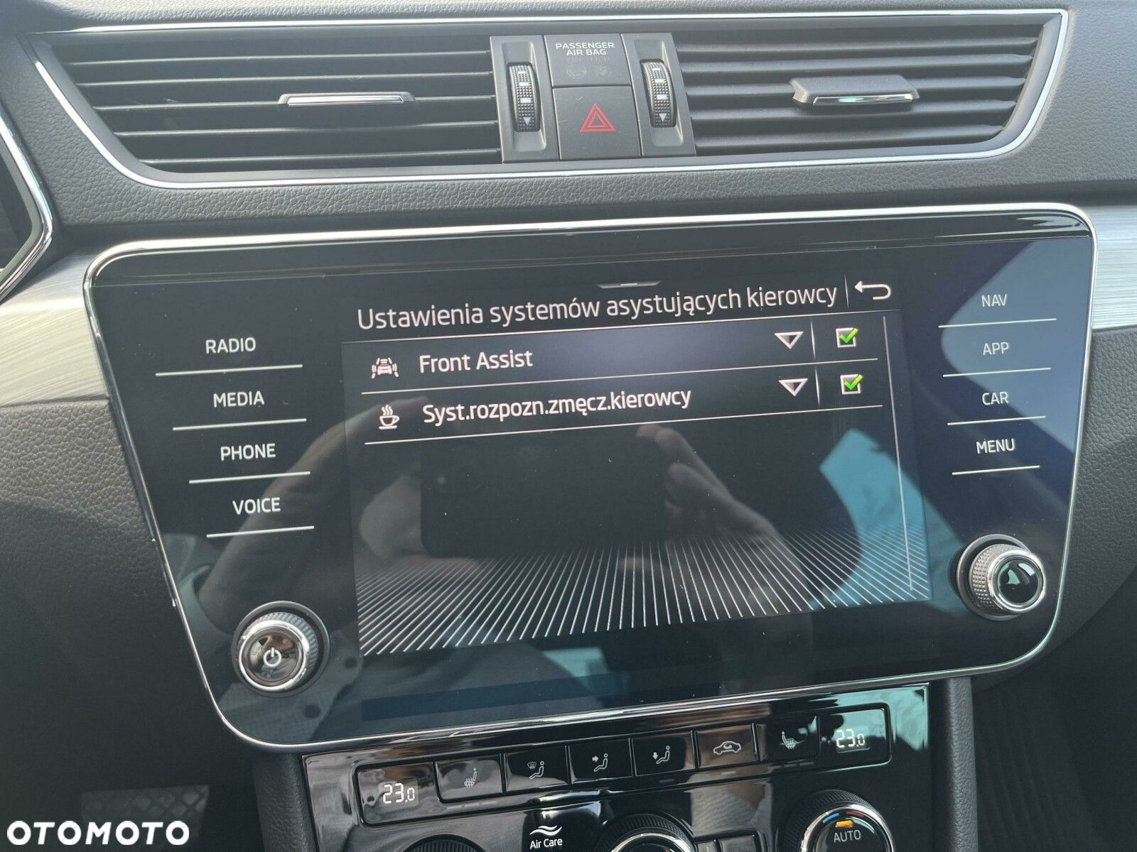 Skoda Superb 1.5 TSI Ambition DSG - 29