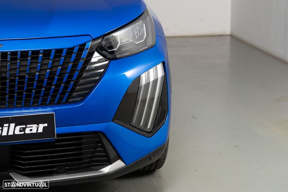 Peugeot 2008 1.2 PureTech Allure Pack EAT8 - 17
