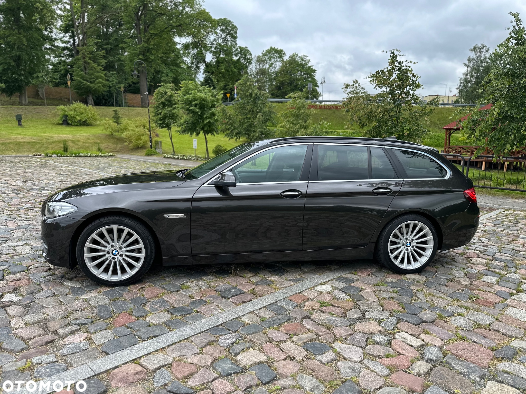 BMW Seria 5 520d Touring - 5