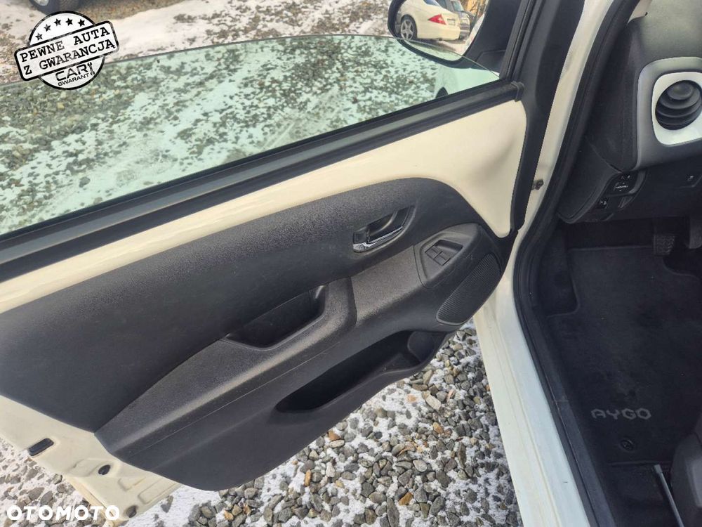 Toyota Aygo - 10