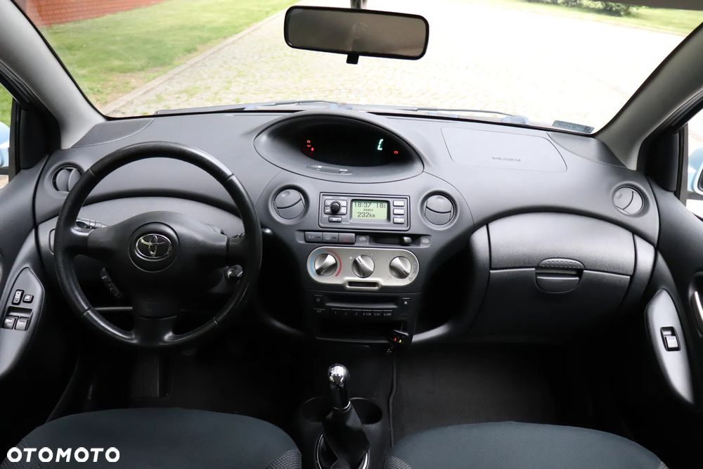 Toyota Yaris 1.0 Blue - 9