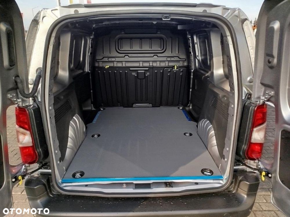 Citroën BERLINGO VAN - 12