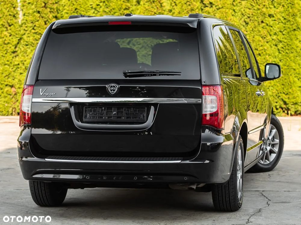 Lancia Voyager 2.8 Multijet 16v Platinum - 6