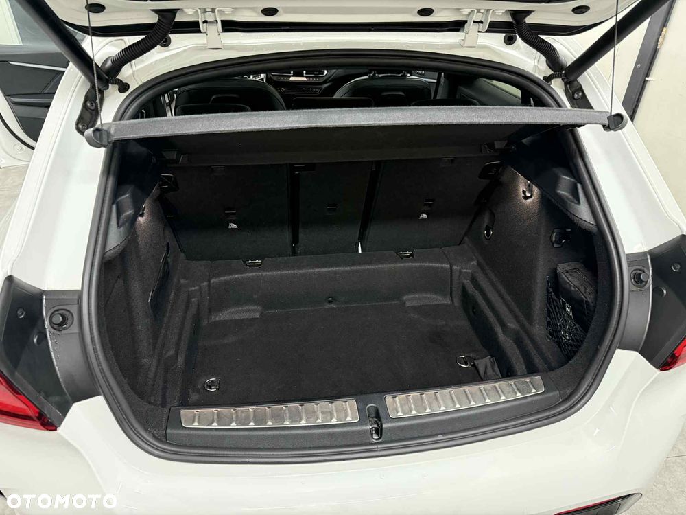 BMW Seria 1 120i Edition Colorvision - 28