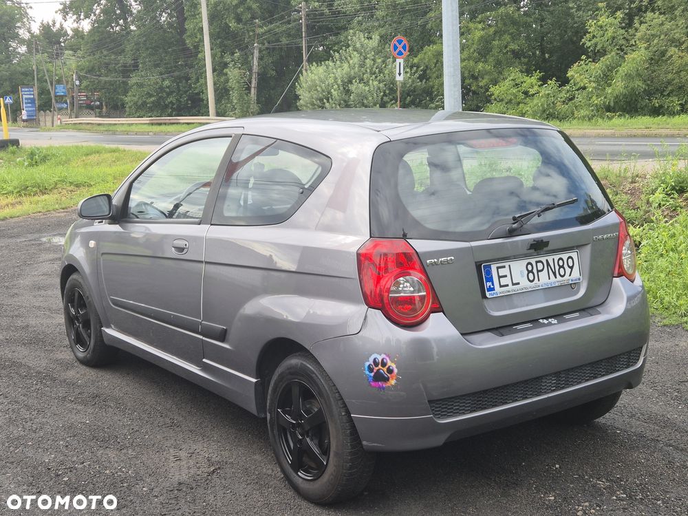 Chevrolet Aveo - 4