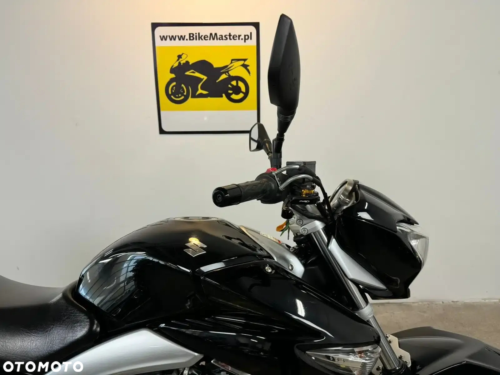 Suzuki GW 250 - 12