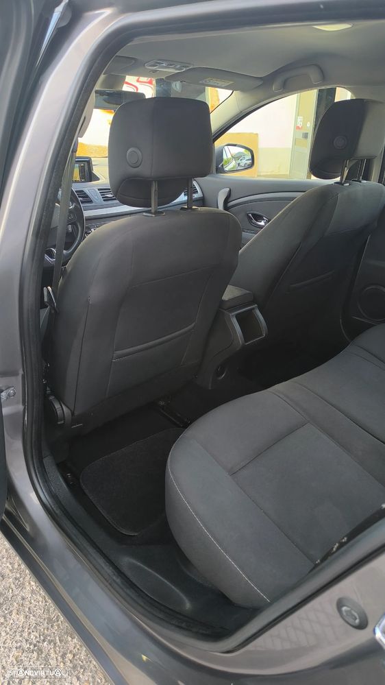 Renault Mégane Sport Tourer 1.5 dCi Dynamique SS - 39