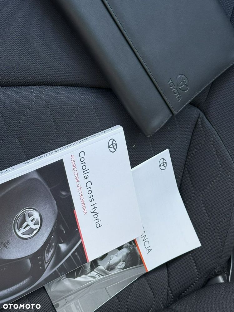 Toyota Corolla Cross 2.0 Hybrid Comfort - 27