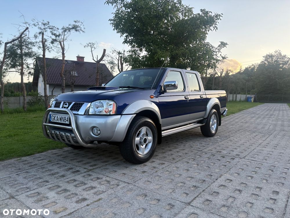 Nissan Np300