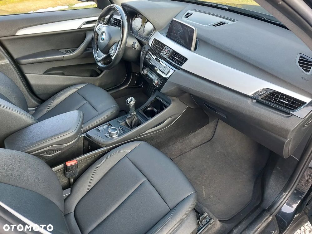 BMW X1 sDrive18i Advantage - 2