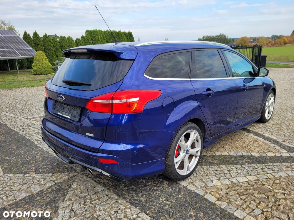 Ford Focus 1.5 EcoBoost STart-Stopp-System ST-LINE - 4