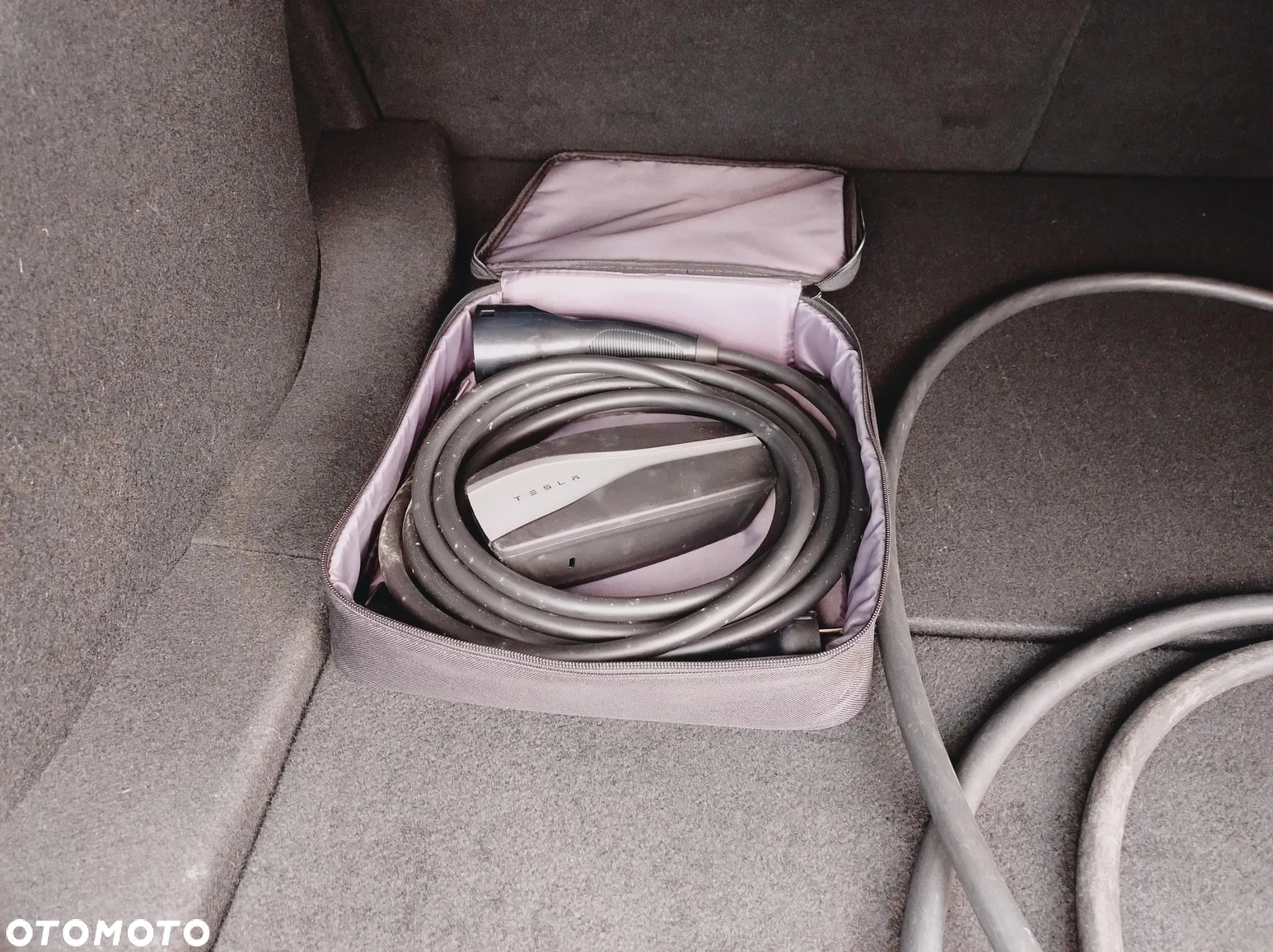 Tesla Model 3 Standard Reichweite Plus Hinterradantrieb - 11